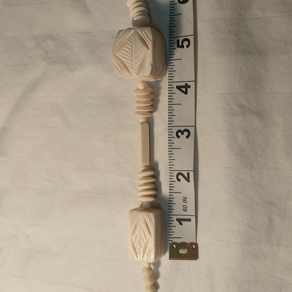 Bone Necklace Large Hand Cut - Picture 5 of 9